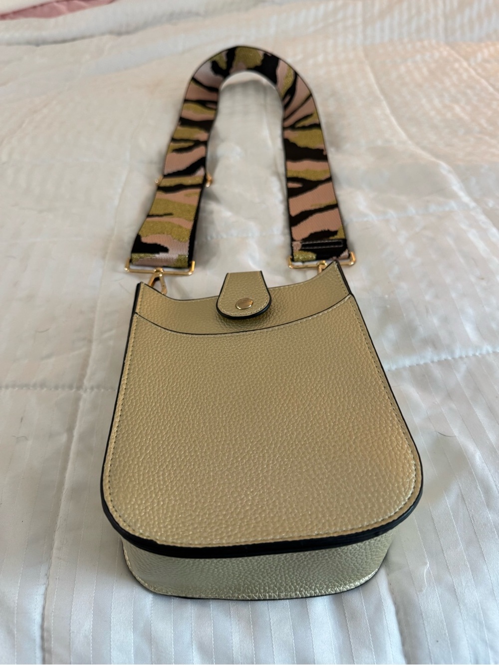 Women’s Gold Crossbody Bag with Patterned Strap